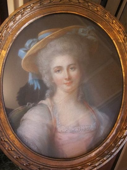 In the manner of the 18th century

Woman...