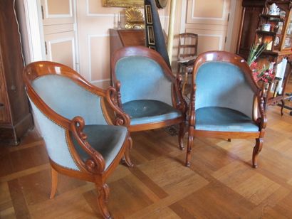 Set of three armchairs with gondola backrest,...