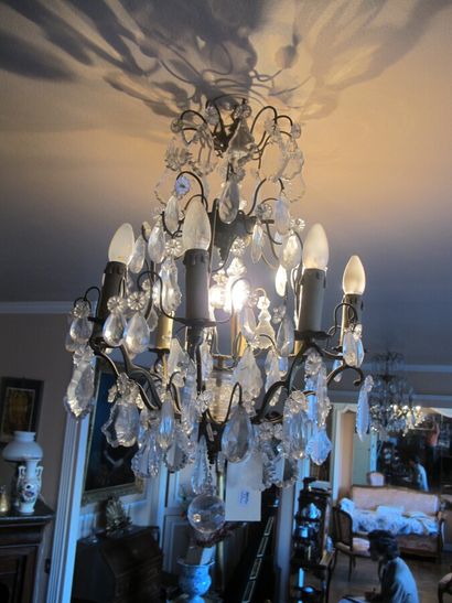 Two eight-light pendant chandeliers

H. 61...