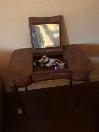 Dressing table made of veneer wood with inlaid...