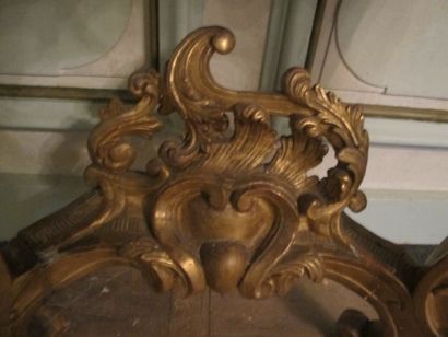 Gilded wooden console, the openwork belt...