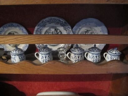 GIEN

10 ceramic covered cream pots with...