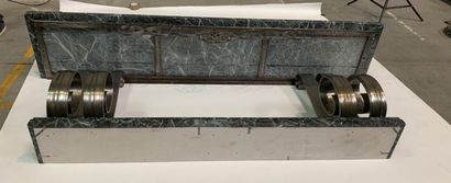 SUBES Raymond (1893-1970)

Console à plateau...
