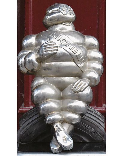 Bibendum Michelin Sculpture en Bronze Argenté...