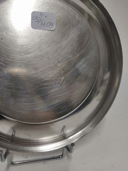 CHRISTOFLE

Bol à caviar en métal argenté

On...