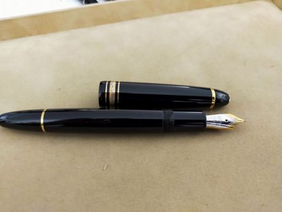 MONT BLANC MEISTERSTUCK 

Stylo plume la...