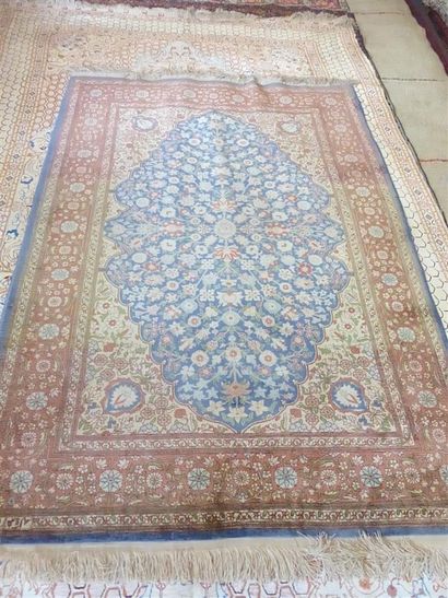 Tapis HEREKE en soie (chaîne, trame et velours...