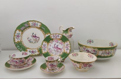 MINTON & Divers

Partie de service en faience...