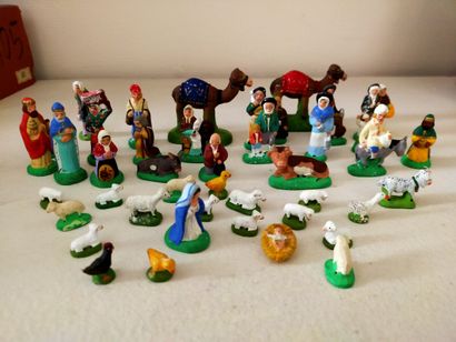 CARBONNEL ensemble de mini santons pour crèche...