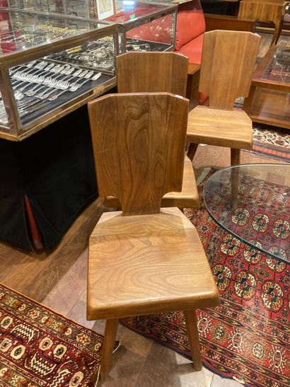 Pierre CHAPO (1927-1987)

Trois chaises S28...