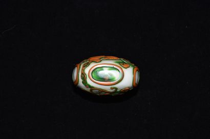 Tabatière en pâte de verre gravée de tigres

H....