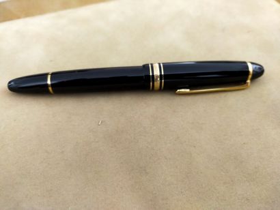 MONT BLANC MEISTERSTUCK 

Stylo plume la...
