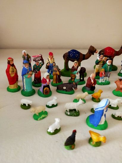 CARBONNEL ensemble de mini santons pour crèche...
