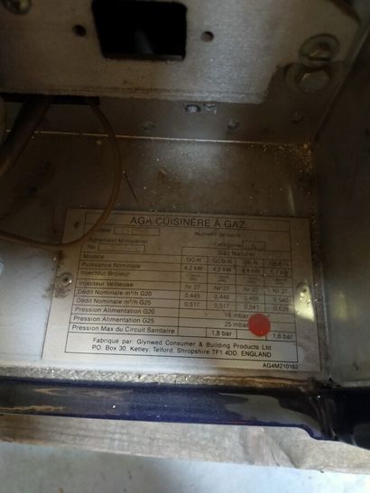 AGA TOTAL CONTROL 5 FOURS A GAZ

Bleue Electrique

VENDUE...