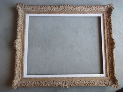 Lot de cinq cadres

66x82 cm

82x74 cm

43x37...