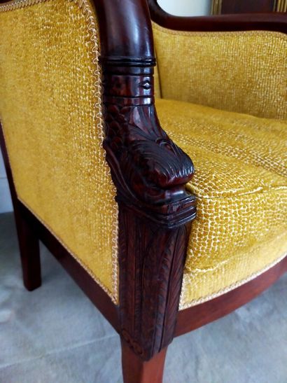 Mobilier de salon composé d'une bergère et...