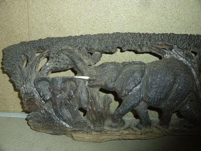 Une scène animalière figurant des éléphants...