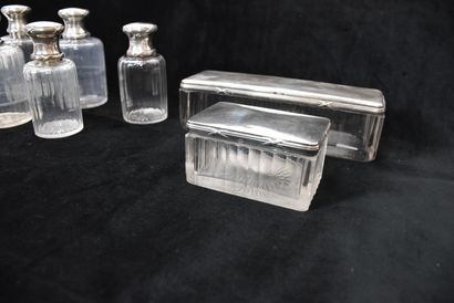 Set of toiletry silver mounting style LXVI...