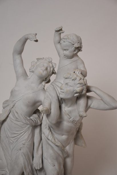 Group in biscuit 

Height: 40 cm

( Accidents...