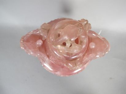 CHINA

Rose quartz vase

H. 22 cm