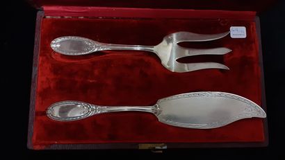 Silver fish service cutlery with ribboned...