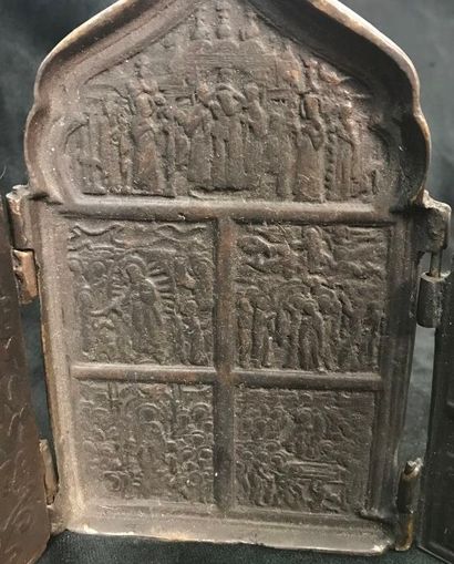 Quadriptych travel icon in bronze of lanceolate...