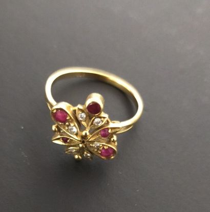 Lot of 18 k yellow gold rings, one set with...