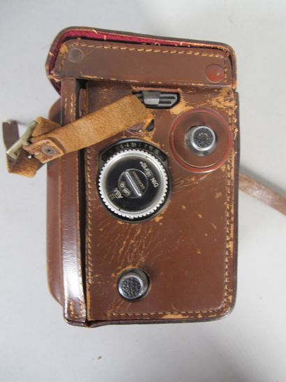 ROLLEIFLEX

Camera