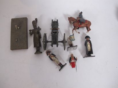 Large lot of lead soldiers including: 



CBG...