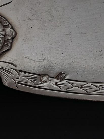 Silver fish service cutlery with ribboned...