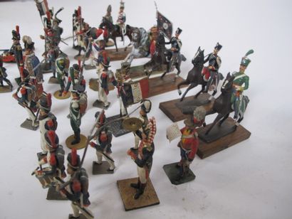 Large lot of lead soldiers including: 



CBG...
