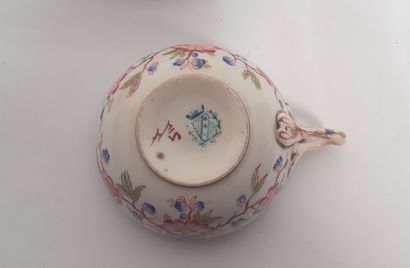 SARREGUEMINES and English porcelain

Set...
