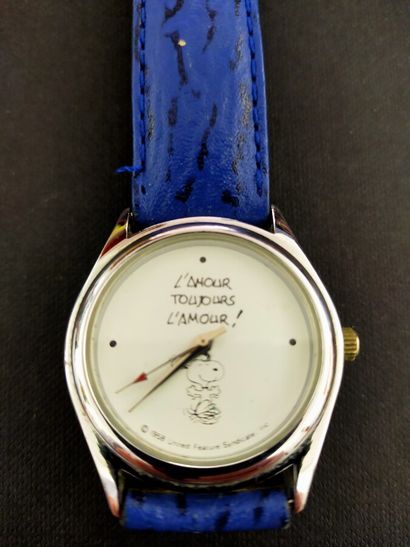 Round metal watch 