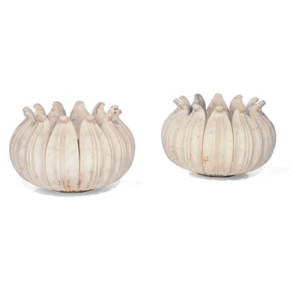 Paire de jardinières lotiformes 

Marbre

Haut....