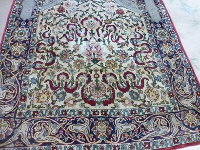 Tapis Héréké soie (chaîne et trame en soie,...