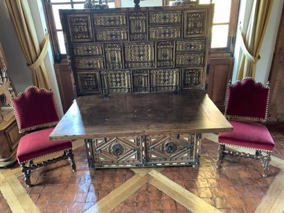 Bargueno et un coffre-commode, dit taquillon,...