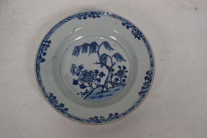 Chine, XVIIIe siècle

Vingt-six assiettes...
