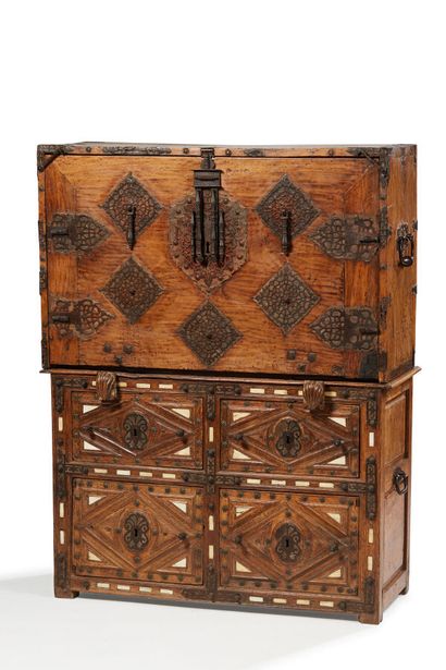 Bargueno et un coffre-commode, dit taquillon,...