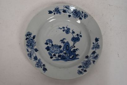 Chine, XVIIIe siècle

Vingt-six assiettes...