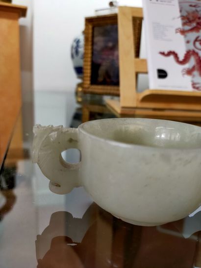 Chine, début du XXe siècle

Coupe en jade...