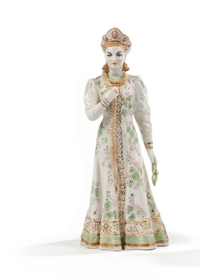 Russie

Figurine en porcelaine polychrome...