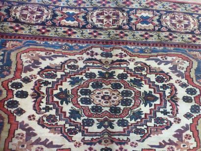 Tapis Ardébil (chaîne et trame en coton,...