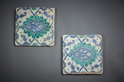 Paire de carreaux à décor de mandorle, Égypte...