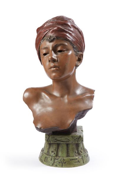 VILLANIS Emmanuel (1858-1914)

Buste de femme...