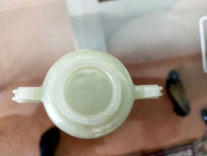 Chine, début du XXe siècle

Coupe en jade...