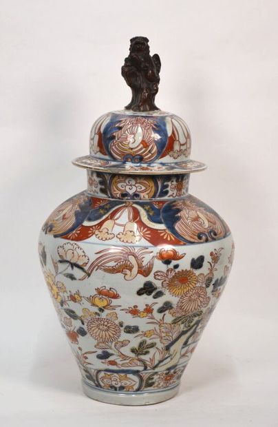 Japon, XVIIIe siècle

Vase couvert et fontaine...
