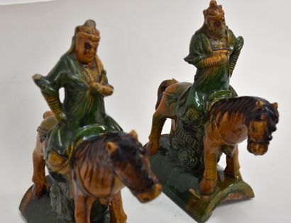 CHINE, dynastie Ming (1368 - 1644)

Deux...