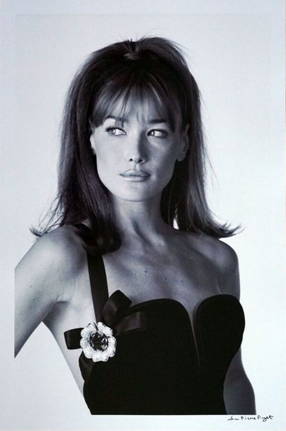 Carla Bruni

Tirage sur papier Fujifilm,...