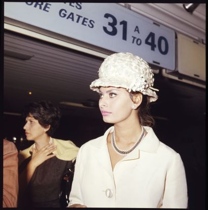 Sophia Loren Paris 1961

Print on silver...