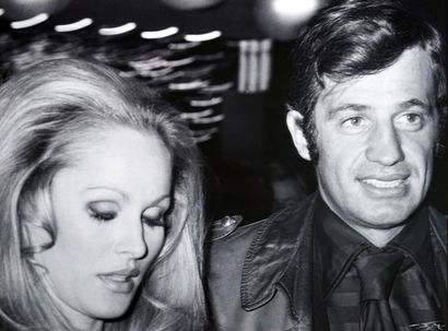 Jean Paul Belmondo et Ursula Andress

Tirage...